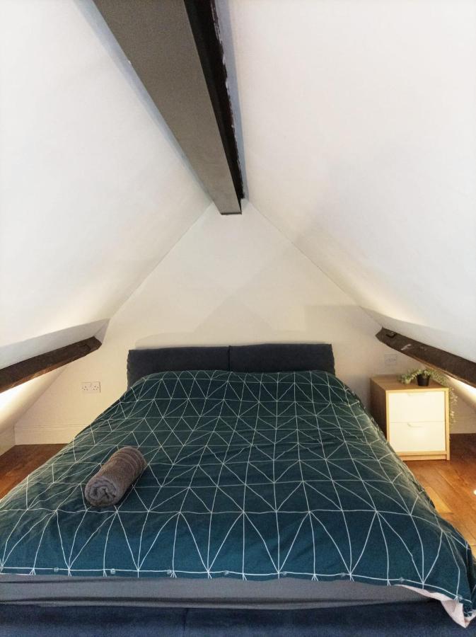Mezzanine Style Studio Apartment 8 London Bagian luar foto